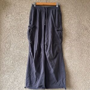 Hollister High Waisted wide straight leg grey Cargo sweatpants